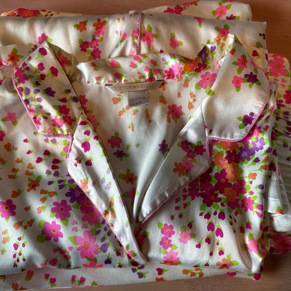 Victoria’s Secret silk pajamas-Spring Flowers